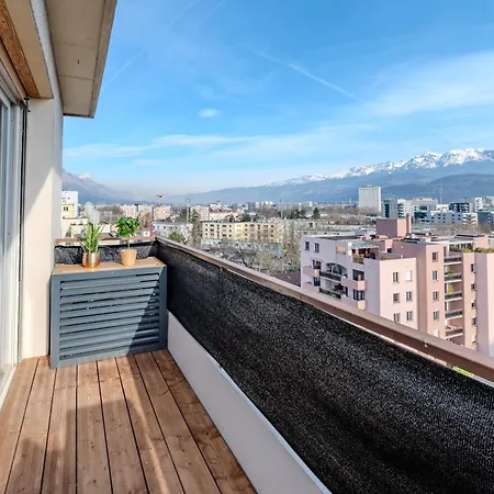 Vue Montagne Apartment *